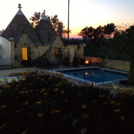 Villa Trulli And Light *